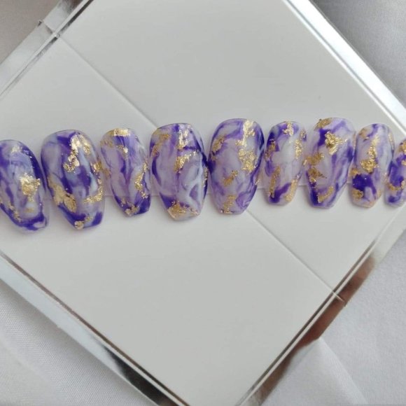 COPY - Amethyst/gold flake, marbled /geode luxury nails - Picture 2 of 5